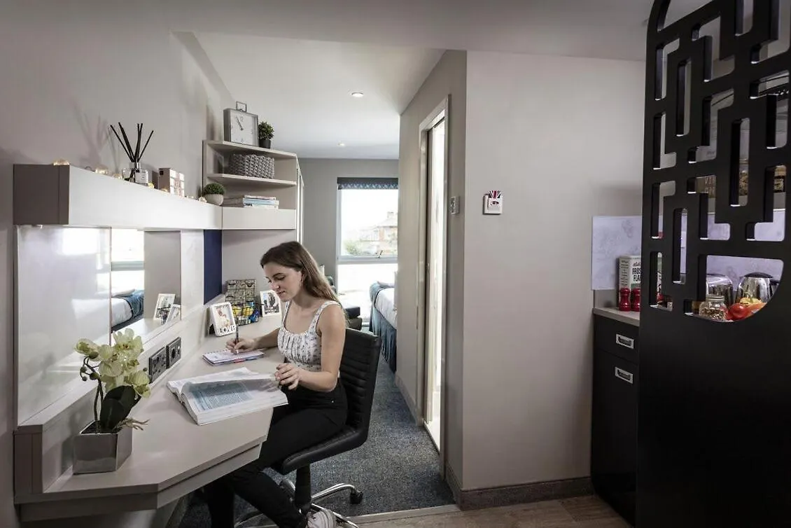 For Students Only Walnut Gardens In Exeter Apartment